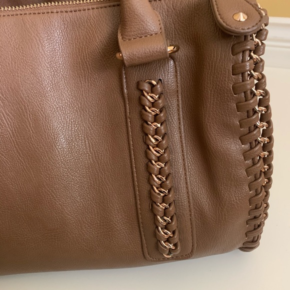 Taupe Gold Chained Purse - Picture 5 of 5